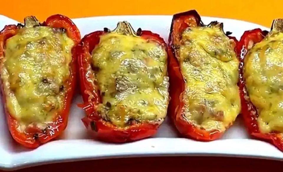 Перцы под сыром и яйцами: быстрый рецепт вкусного ужина из журнала «Работница» — в СССР знали толк в хорошей еде