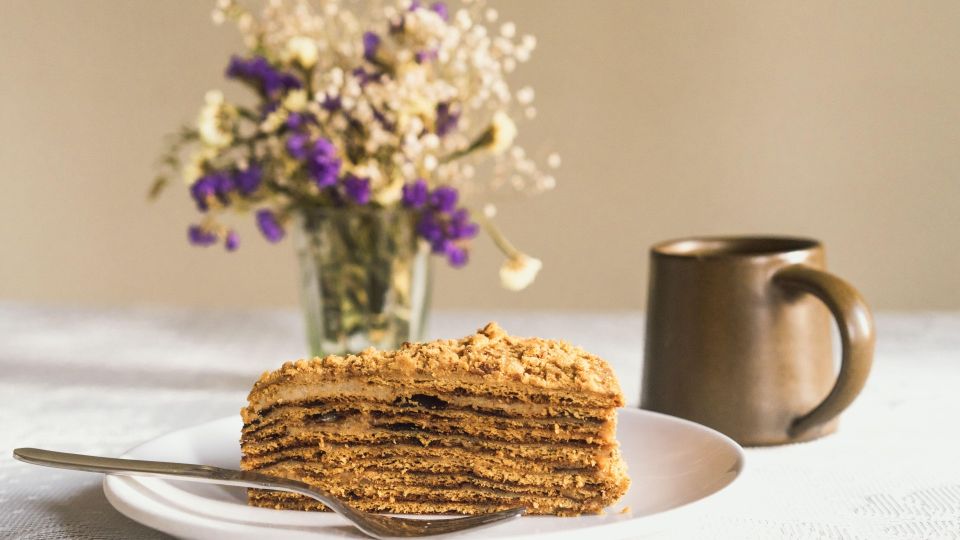 Как приготовить «Медовик», если нет духовки: понадобится 15 минут