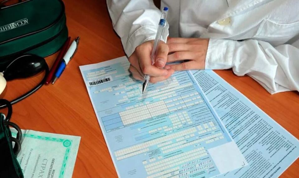 Как часто брать больничные, чтобы не попрощаться с работой?