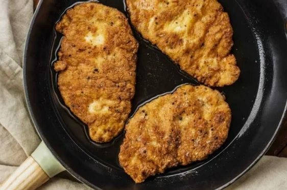 Сочные куриные котлеты: относительно простое и вкусное угощение для любого стола