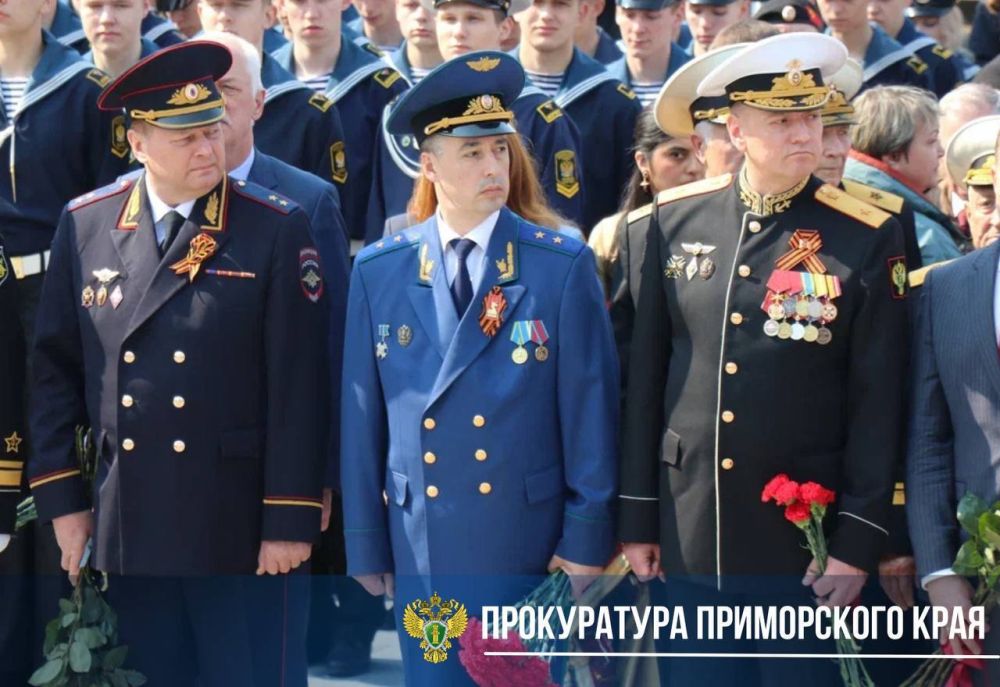          ,   80-       1941-1945 