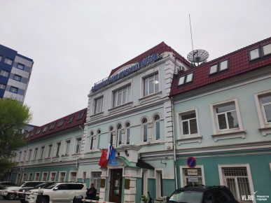   ,   5 :           