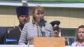 Во Владивостоке звучат последние звонки