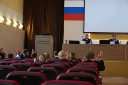 Отчет о работе администрации и главы за 2024 год заслушали депутаты Думы УГО