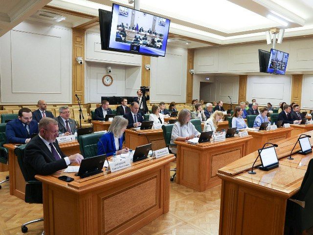 Депутат Законодательного Собрания Приморского края Александр Захаров, заместитель председателя комитета по спорту и молодежной политике Палаты молодых законодателей при СФ принял участие в расширенном заседании комитета СФ...