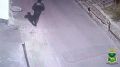 Полиция Владивостока просит граждан оказать содействие в розыске подозреваемого в умышленном повреждении чужого имущества