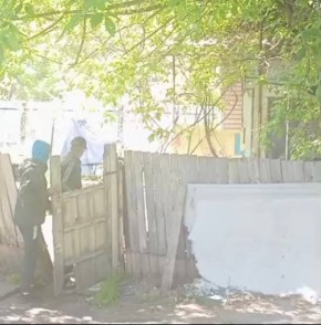 В Уссурийске сотрудники патрульно-постовой службы задержали местных жителей, совершивших кражу с территории частного подворья