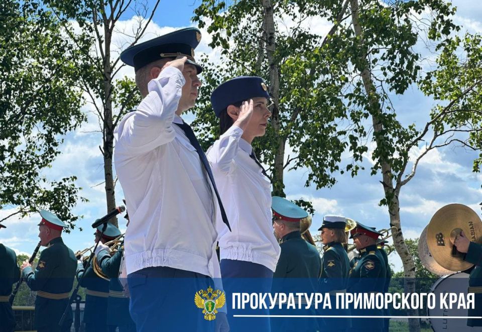                ,       1941-1945 ,   