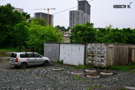  200         ,      