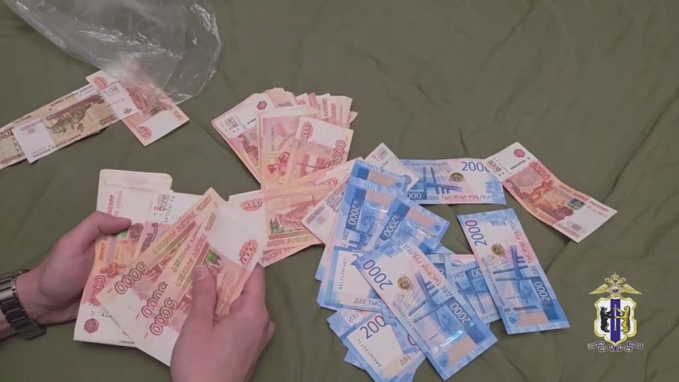     ,   3      
