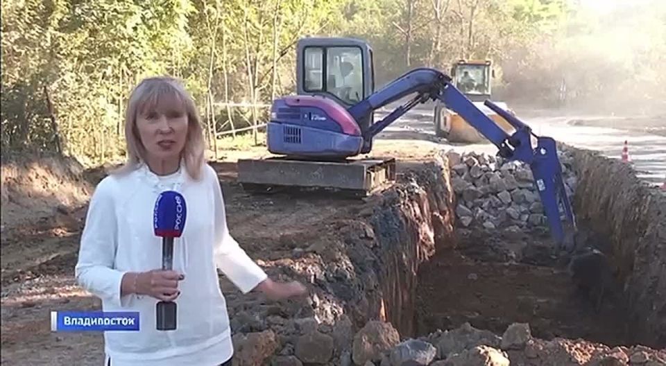 На острове Русский продолжается масштабный ремонт дорожной сети! Обновленные участки протяженностью более двух с половиной километров соединят сразу три поселка