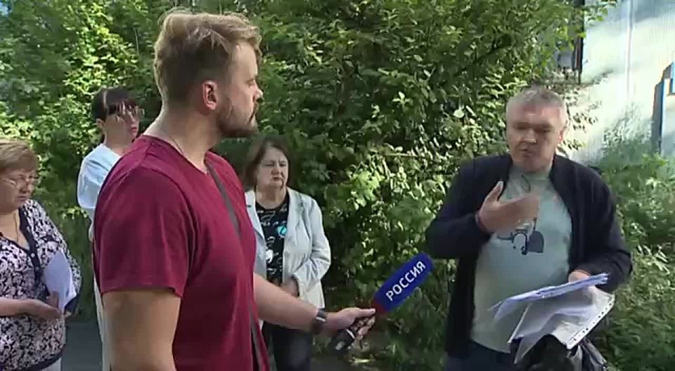 Жителям дома по адресу Ивановская, 2 пришли пятизначные счета за ремонт подъездов по субсидии