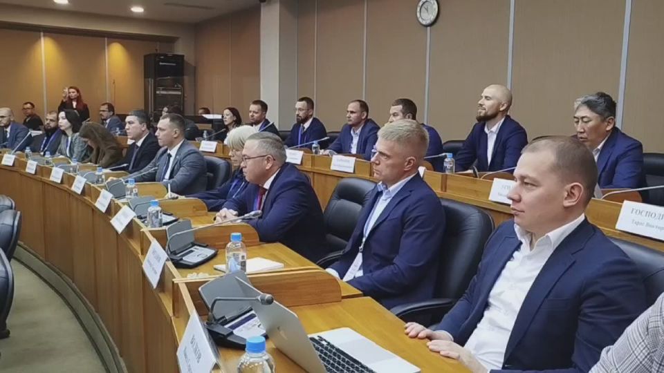 Первый вице-губернатор края провела встречу с делегацией Ханты-Мансийского автономного округа – Югра, в которую вошли участники программы «Лидеры изменений Югры 5.0»