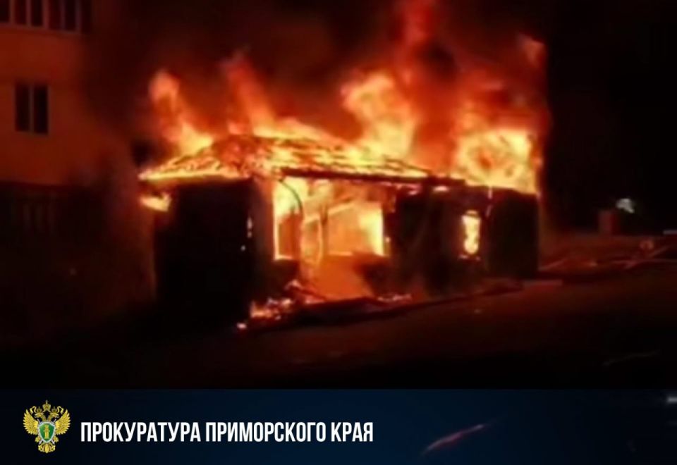 В Находке сгорел магазин «куры-гриль» – один человек госпитализирован с ожогами