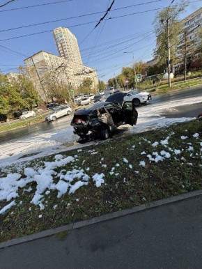        Mercedes  Nissan Juke