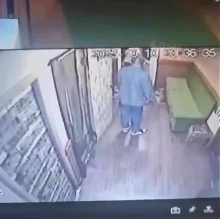 Вооружённая банда школьников терроризирует общепиты Владивостока