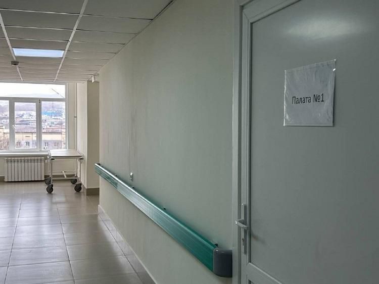 В Приморском крае судебные приставы обеспечили принудительную госпитализацию 62-летнего жителя Михайловского района в противотуберкулезный диспансер