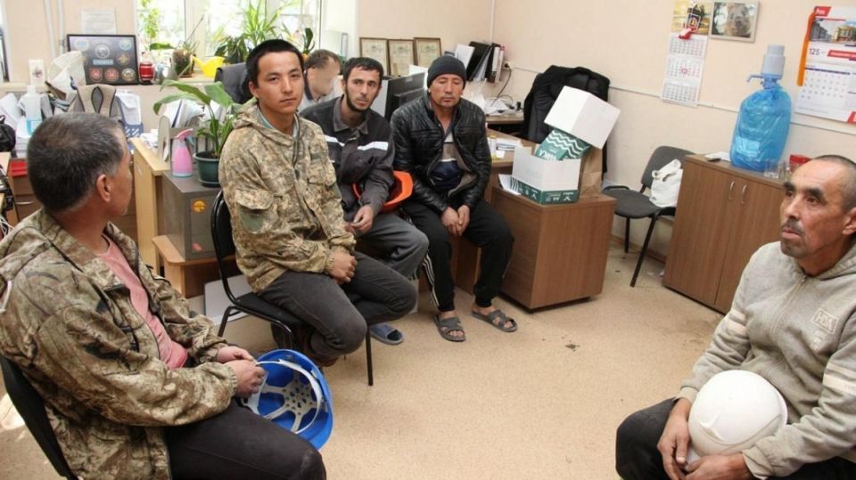 Полиция и общественники Владивостока выявили 10 мигрантов, нелегально пребывающих на территории РФ