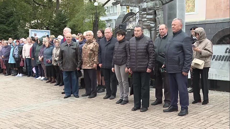 Во Владивостоке почтили память погибших сотрудников МВД