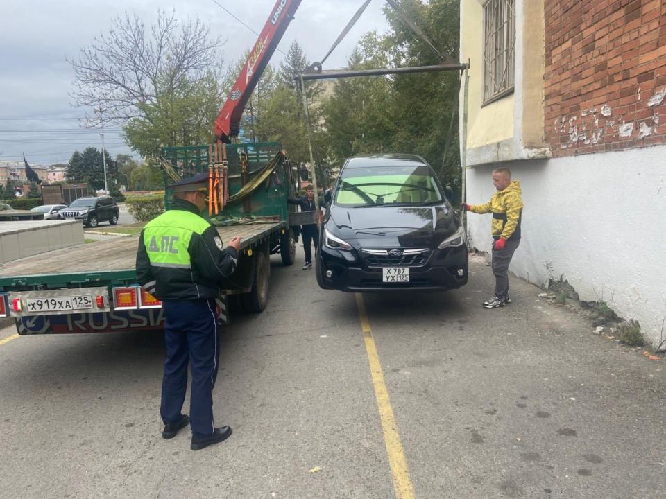 В Уссурийске продолжается борьба с незаконной парковкой