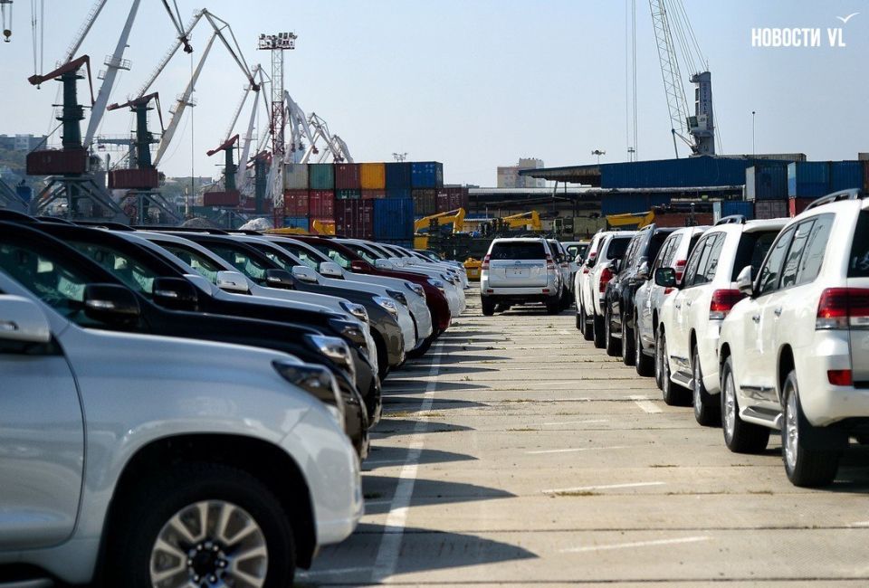 Продажи Prado в Приморье выросли в третьем квартале на 60%, а спрос на Lexus RX300 подскочил в два раза