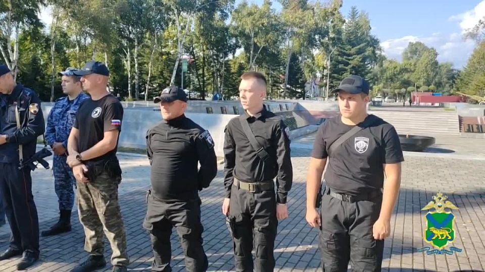 В Артеме состоялся общегородской инструктаж сотрудников полиции и представителей народной дружины, заступающих на охрану общественного порядка