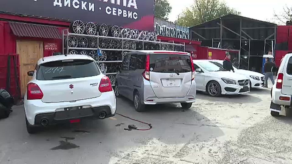 Во Владивостоке начался сезон массовой подготовки автомобилей к холодам