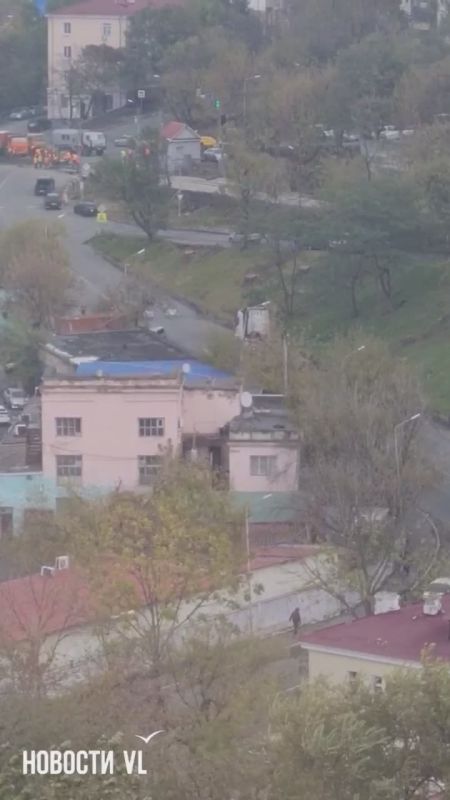 Переезд на Калинина пока так и не открыли, хотя это должно было произойти в 10:00