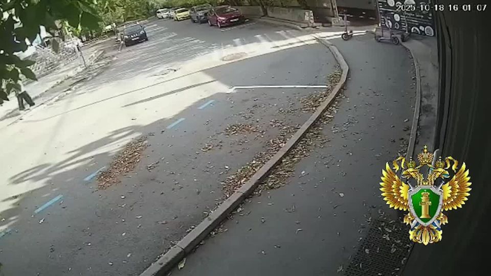 Школьник перебежал дорогу и попал под поезд во Владивостоке