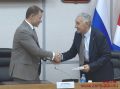 Почётный гражданин Приморского края, бывший председатель краевого парламента, учёный, государственный и общественный деятель Виктор Васильевич Горчаков в Законодательном Собрании представил свою новую книгу воспоминаний