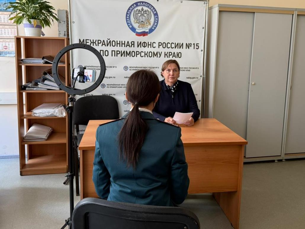 Депутат Законодательного Собрания края Любовь Терендина приняла участие в информационной кампании, направленной на информирование граждан об уплате имущественных налогов и НДФЛ до 1 декабря 2025 года
