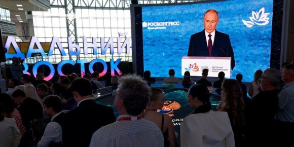 Сергей Лебедев: Рекордные сделки на ВЭФ-2025: экономика России на подъёме несмотря на санкции