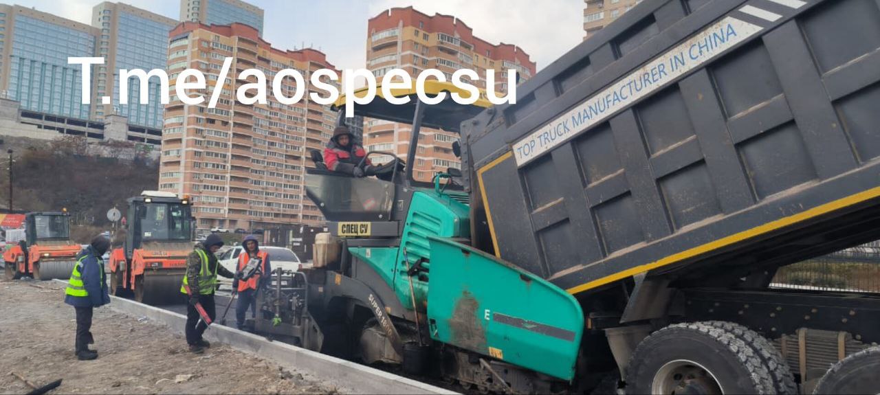 К асфальтированию новой дороги в районе Зелёного Угла дорожники приступили на несколько дней раньше