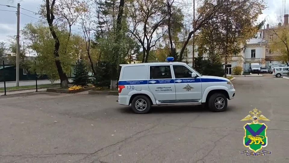 Сотрудники полиции изъяли у жителя Уссурийска синтетические наркотики и их прекурсоры