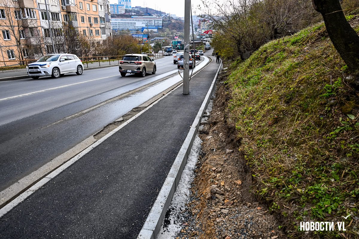 На Баляева впервые сделали тротуар от Котельникова к улице Луговой На Баляева впервые сделали тротуар от Котельникова к улице Луговой