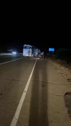 Брошенный прицеп стал причиной ДТП с туристическим автобусом в Приморье