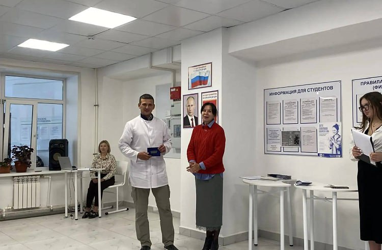 В Дальнегорске ветеран СВО совмещает учёбу в медицинском колледже и воспитание молодёжи В Дальнегорске ветеран СВО совмещает учёбу в медицинском колледже и воспитание молодёжи