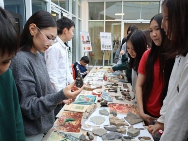 В Якутске впервые проходят Дни нацпарка «Ленские столбы»