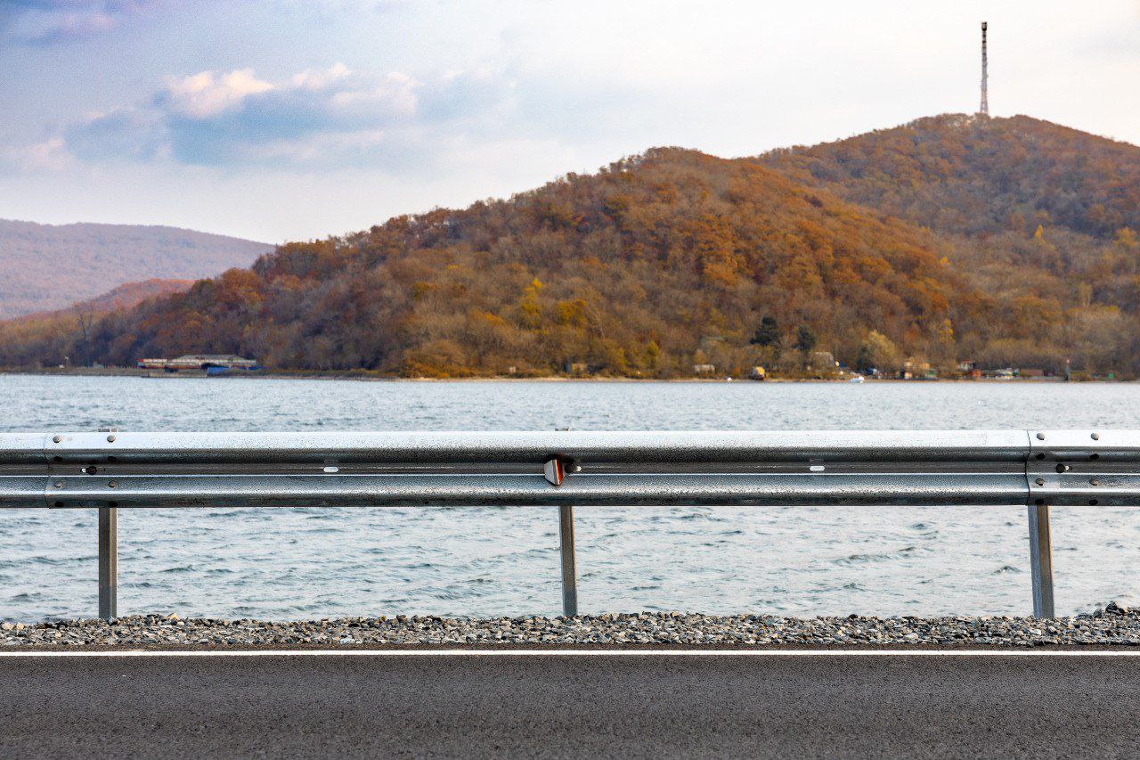 Константин Шестаков: На Русском острове вышли на завершающую стадию большого дорожного ремонта Константин Шестаков: На Русском острове вышли на завершающую стадию большого дорожного ремонта