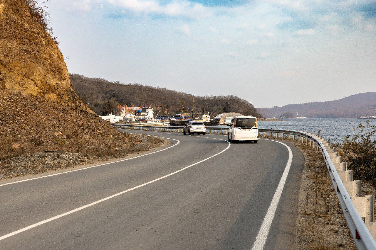 Константин Шестаков: На Русском острове вышли на завершающую стадию большого дорожного ремонта Константин Шестаков: На Русском острове вышли на завершающую стадию большого дорожного ремонта