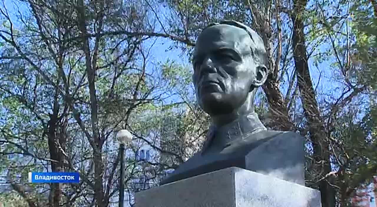 Во Владивостоке нарисовали новый мурал