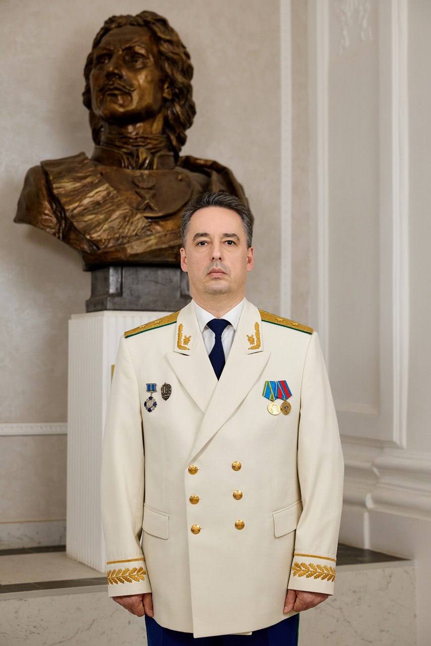 Уважаемые коллеги, ветераны и пенсионеры органов прокуратуры Приморского края!