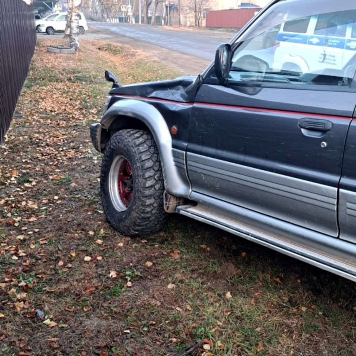 Два 14-летних подростка на мотоциклах пострадали в Кавалерово, когда один из них врезался в джип Два 14-летних подростка на мотоциклах пострадали в Кавалерово, когда один из них врезался в джип