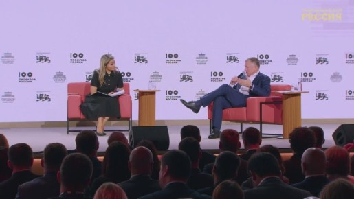 В Национальном центре «Россия» заместитель Председателя Правительства России Марат Хуснуллин рассказал о том, как новые магистрали меняют карту страны