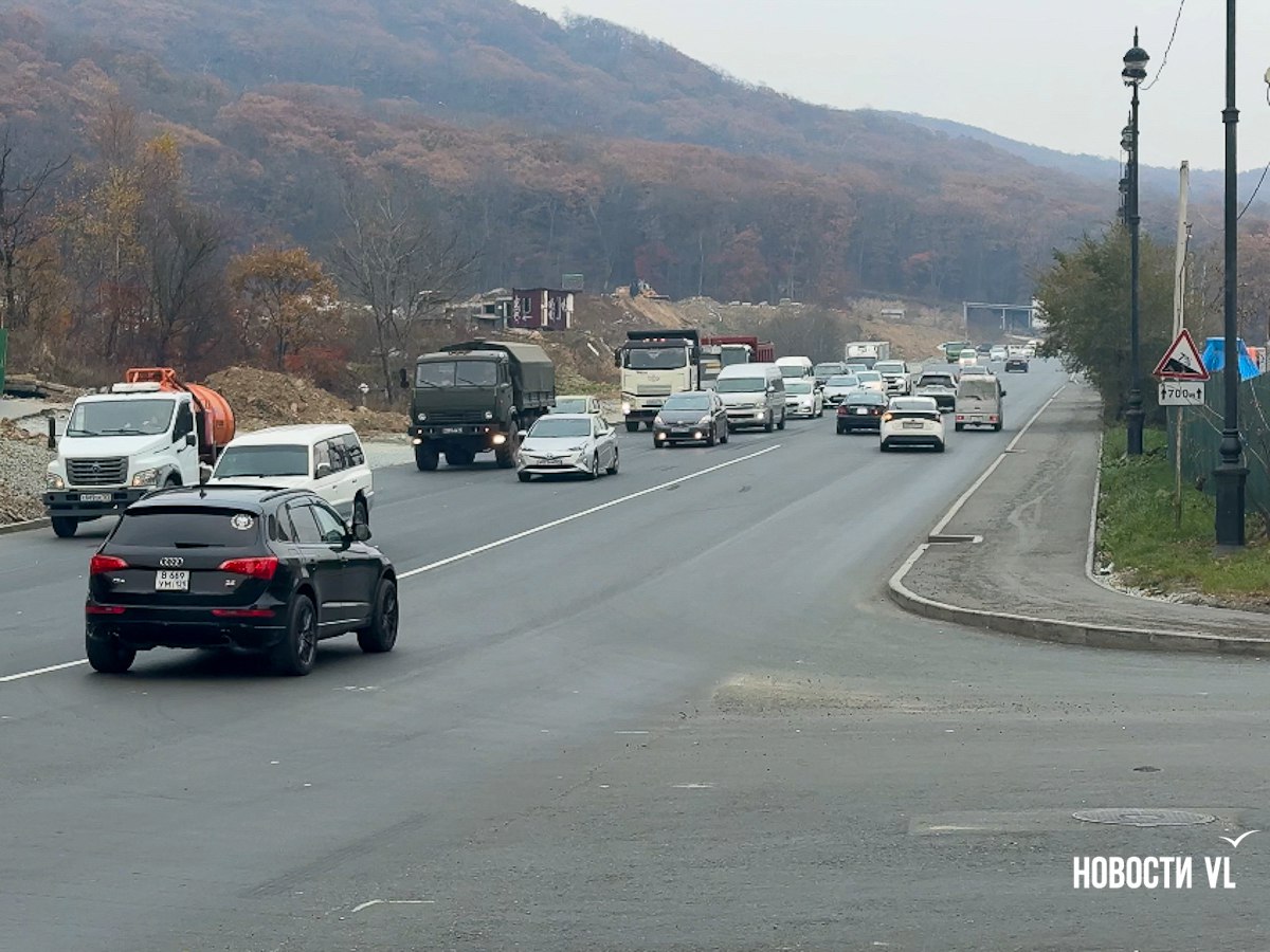 Компания «СпецСУ», работающая на этом участке, пояснила, что, капитально ремонтируя дорогу, её заодно приводят к нормативам – в том числе, и разметку