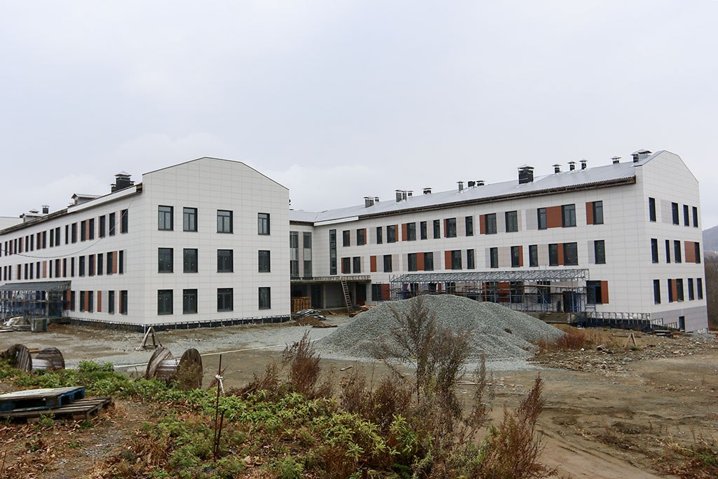 В Находке будущая поликлиника на Тиссовой утеплена и готова к холодам В Находке будущая поликлиника на Тиссовой утеплена и готова к холодам