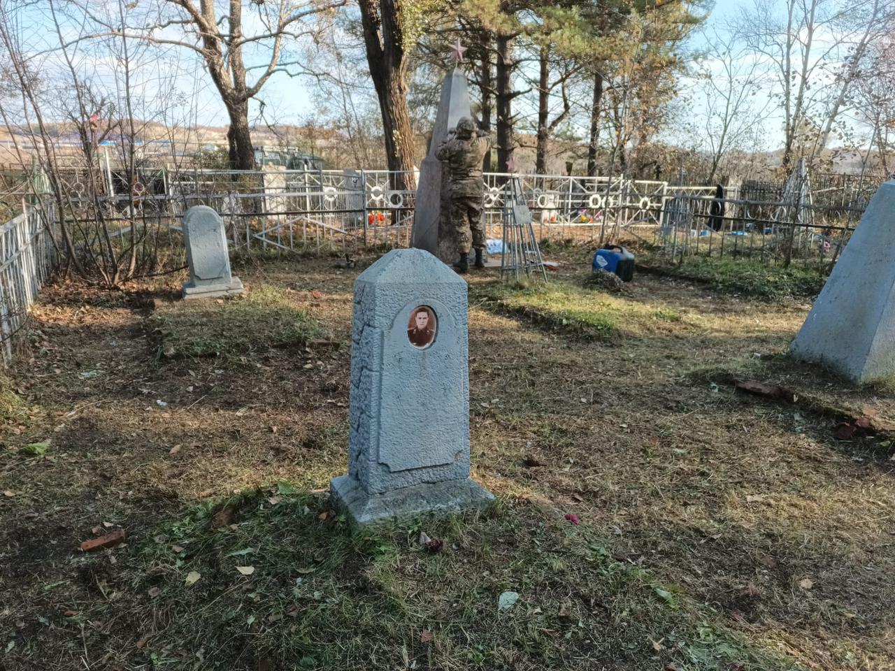 Реставрация воинских захоронений проведена в Воздвиженке Реставрация воинских захоронений проведена в Воздвиженке