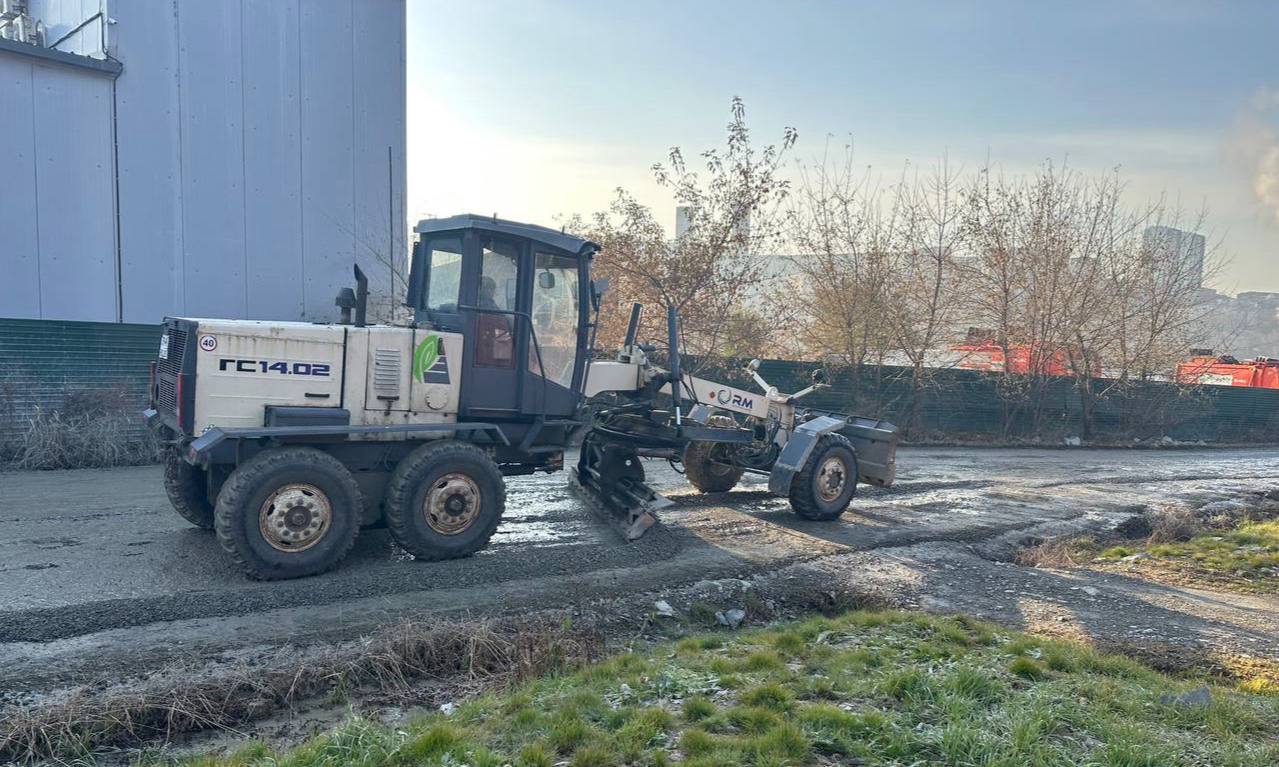 Сегодня во Владивостоке: промывка ливнёвок, дорожные работы, установка дорожных знаков, ремонт элементов ограждений, демонтаж объектов и санитарная уборка Сегодня во Владивостоке: промывка ливнёвок, дорожные работы, установка дорожных знаков, ремонт элементов ограждений, демонтаж объектов и санитарная уборка