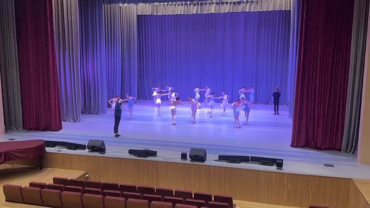 В городах и районах Приморья весной пройдут кустовые просмотры школьников, претендующих на обучение в филиале Московской государственной академии хореографии во Владивостоке