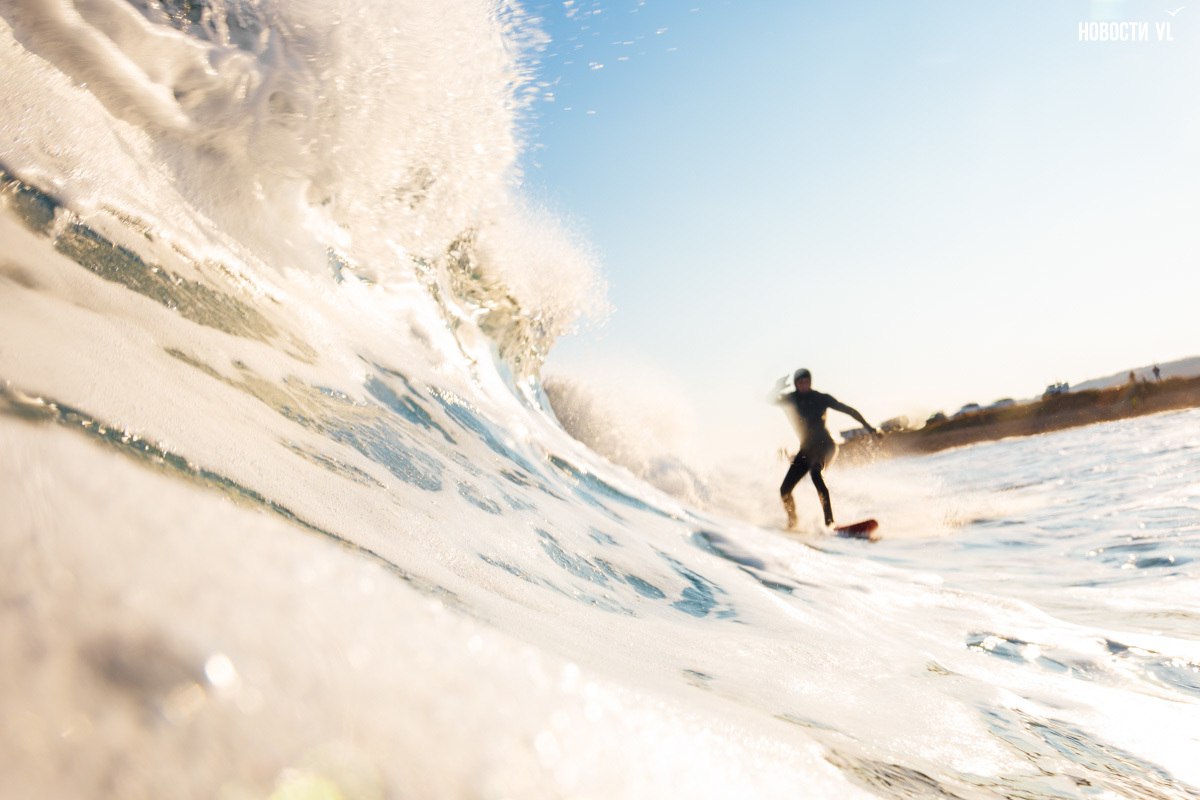 «Океанические» волны пришли во Владивосток и запустили соревнования сёрферов на коротких досках «Океанические» волны пришли во Владивосток и запустили соревнования сёрферов на коротких досках
